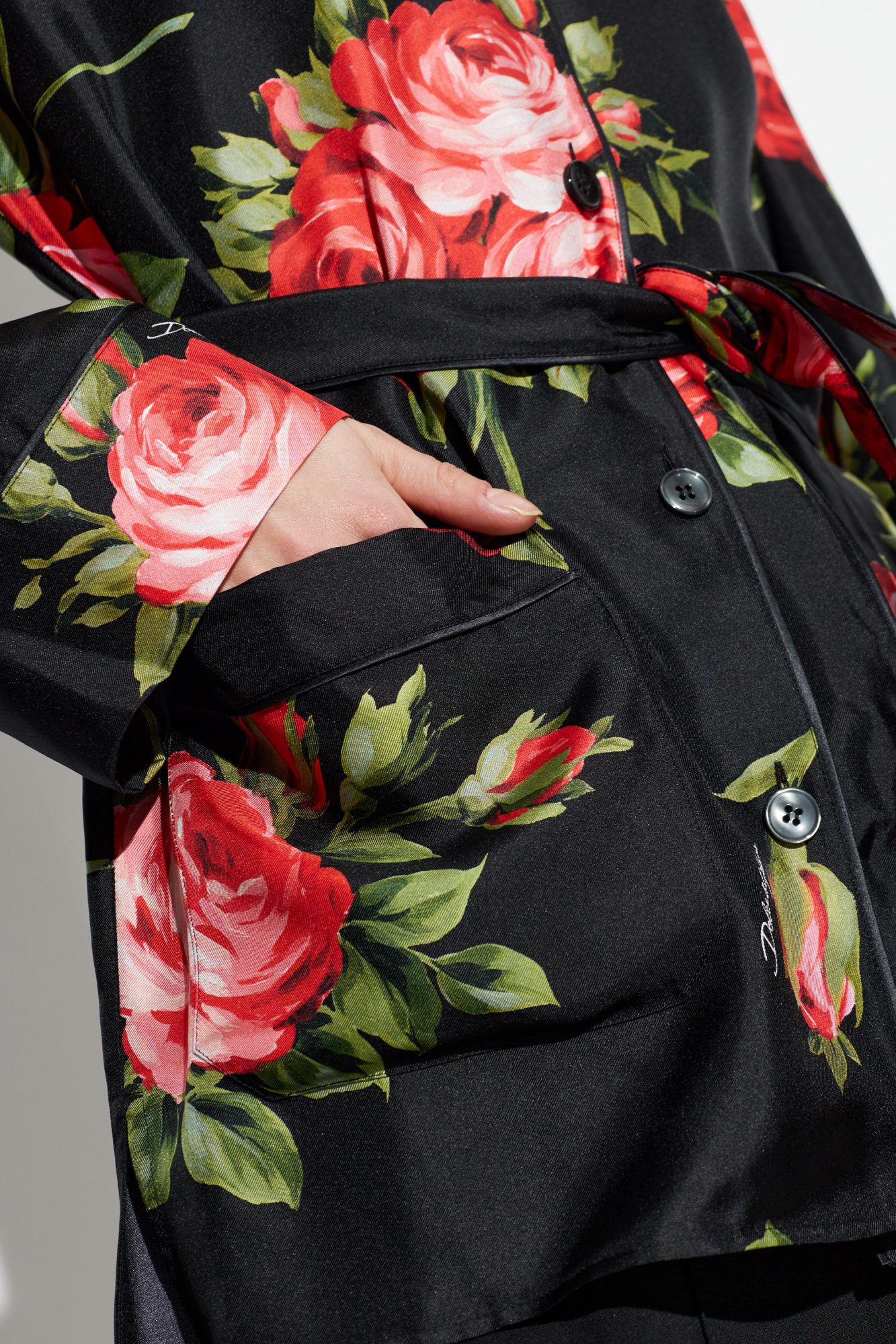 DOLCE&GABBANA カットソー トップス シルク 豪華 薔薇柄 36 DOLCE&GABBANA Belted floral-print silk-twill shirt | NET-A-PORTER